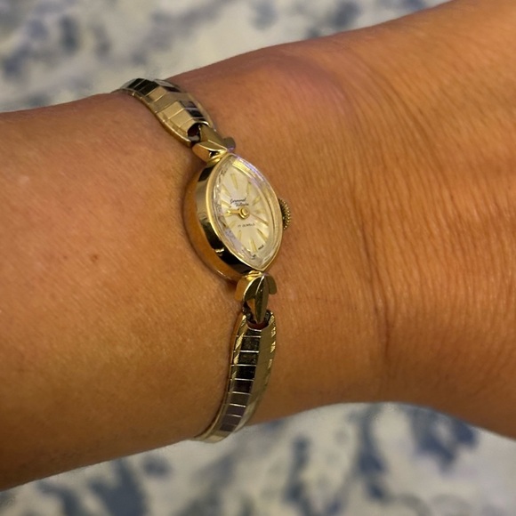 Germinal Voltaire ladies wrist watch Vintage